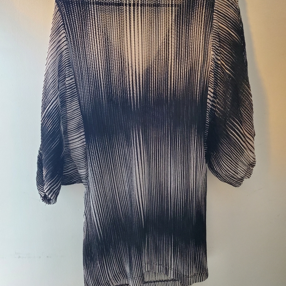 Blouse - Picture 3 of 3